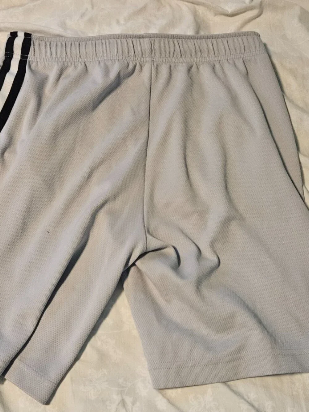 Old Navy Active Boys Gray Athletic Shorts - XL (14–16) - Drawstring - Pockets